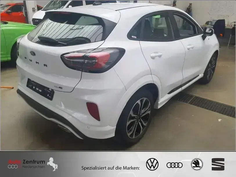 Gebraucht Ford Puma ST-Line 125 PS (91 kW) 2023 Frozen white SUV