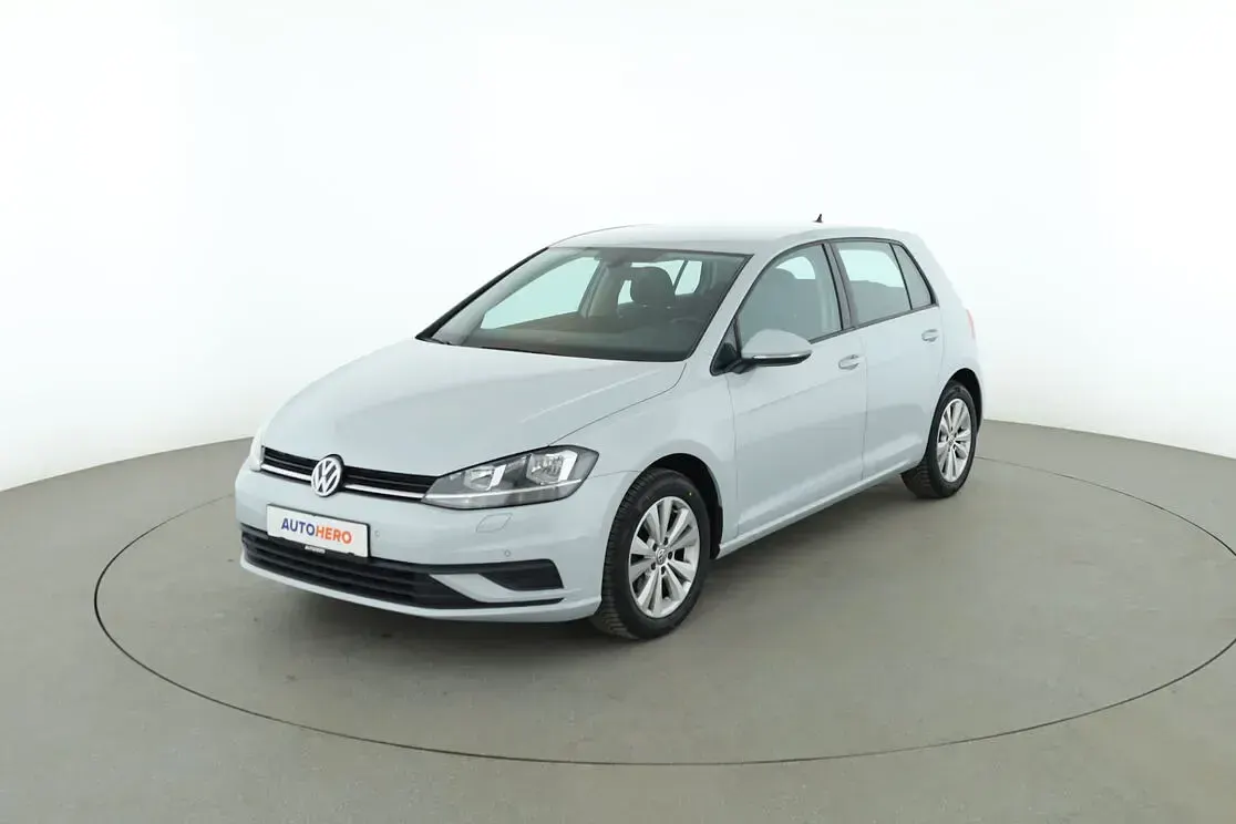 Gebraucht VW Golf VII Trendline 2017 Limousine
