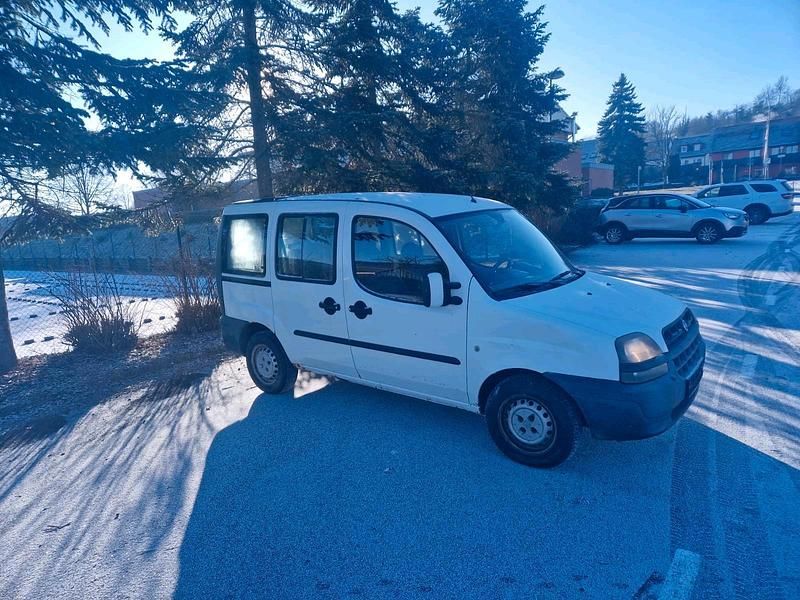 Weiß Gebraucht 2003 Fiat Doblò Van / Kleinbus | 1.300 € (Fairer Preis) - Bild 1/4