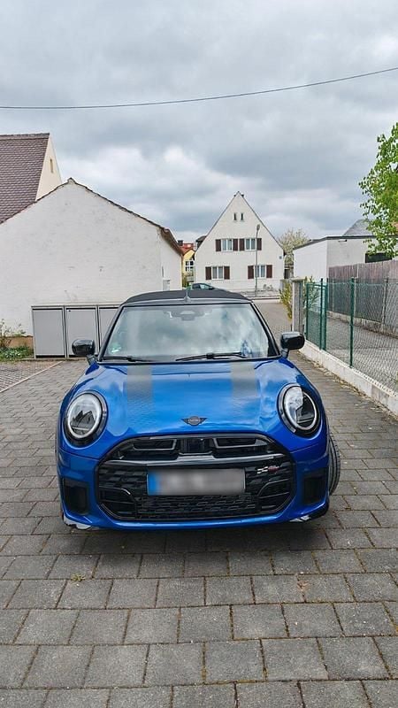 Second-hand Mini Cooper Cabriolet 163 CP (119 kW) 2025 Albastru Cabrio