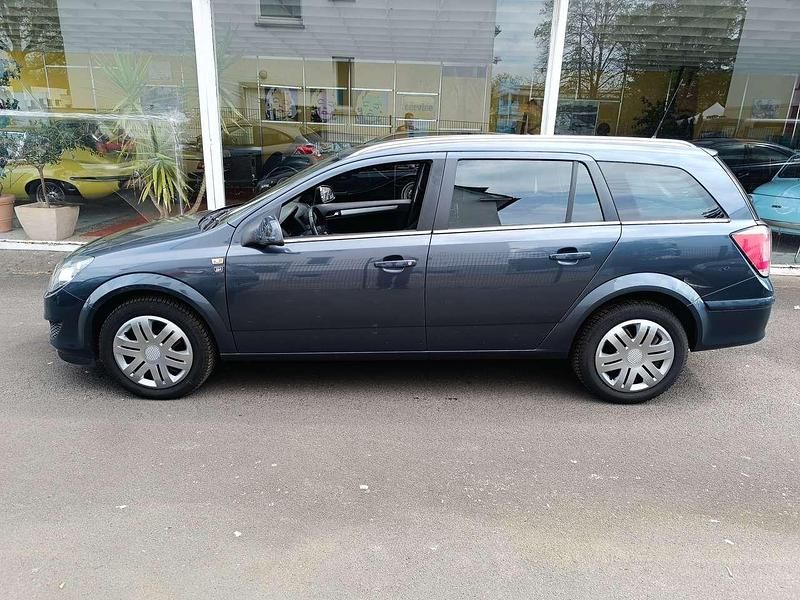 Usata Opel Astra Innovation 116 CV (85 kW) 2010 Opel metro perl Station wagon