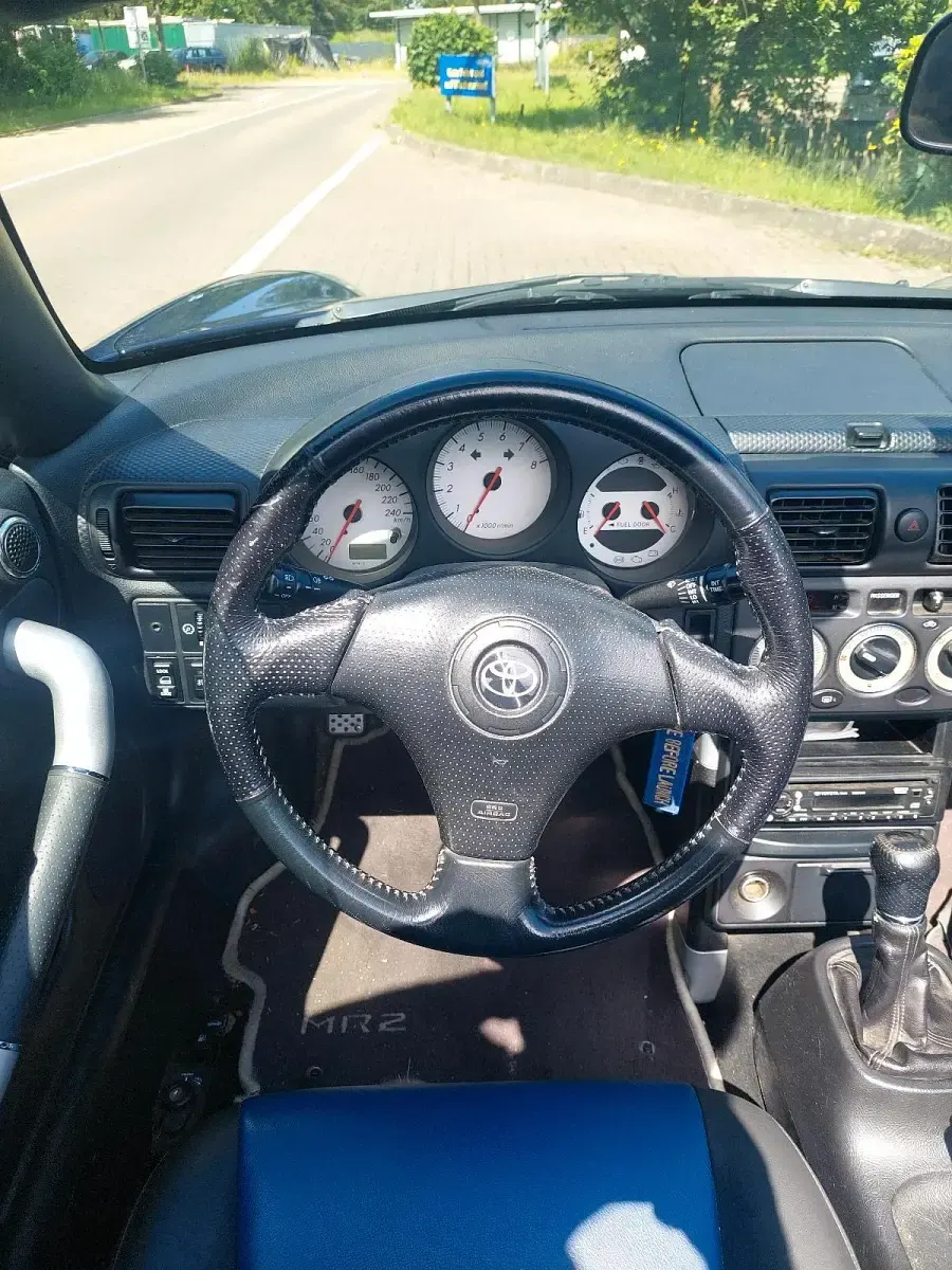Gebraucht Toyota MR2 140 PS (102 kW) 2004 Blau Cabrio