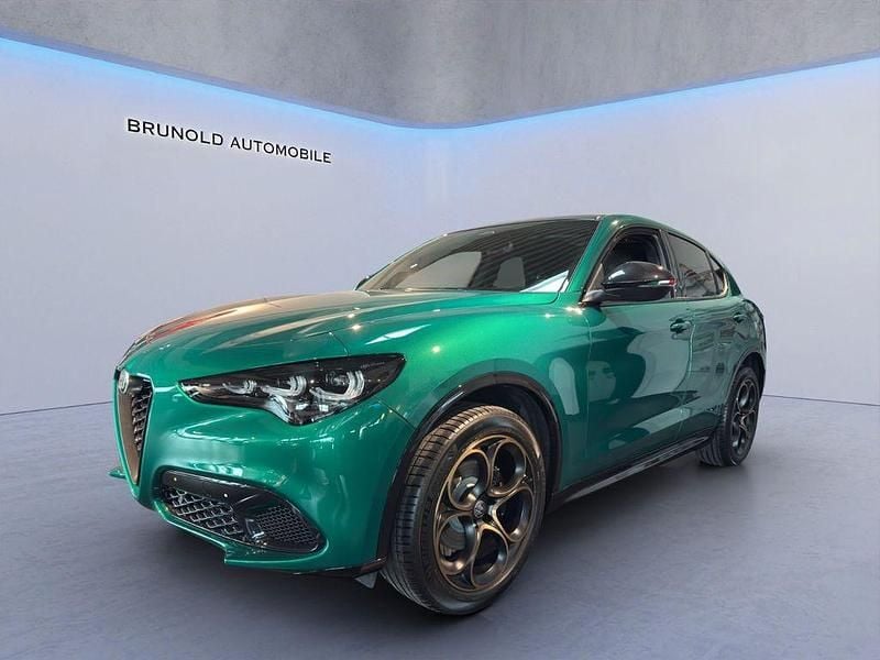 Grün Neu 2026 Alfa Romeo Stelvio SUV | 74.900 € - Bild 1/4