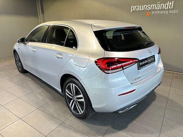 Gebraucht Mercedes A250 Progressive 160 PS (117 kW) 2021 Silber Limousine