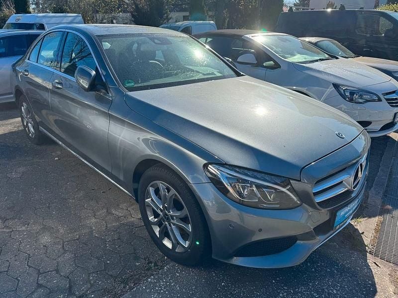 Gebraucht Mercedes C200 Avantgarde 184 PS (135 kW) 2018 Grau Limousine