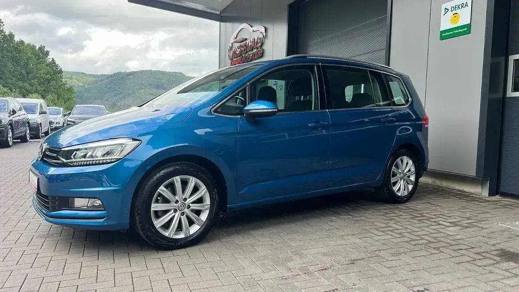Gebraucht VW Touran Highline 150 PS (110 kW) 2016 Blau Van / Kleinbus