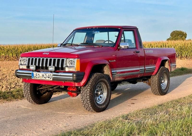 Rot Gebraucht 1991 Jeep Comanche Abholung | 18.900 € - Bild 1/4