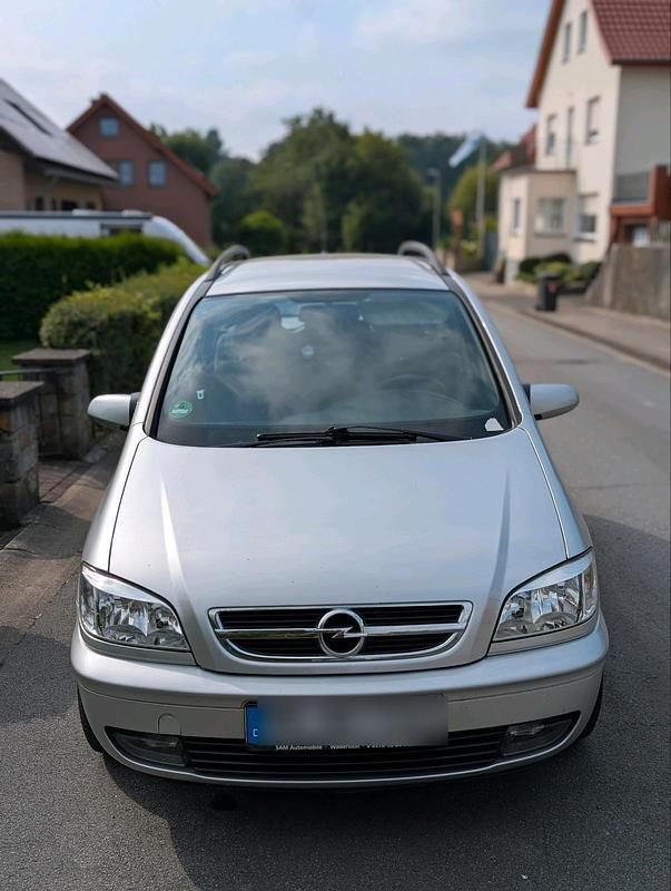 Silber Gebraucht 2005 Opel Zafira Van / Kleinbus | 1.300 € (Superpreis) - Bild 1/4