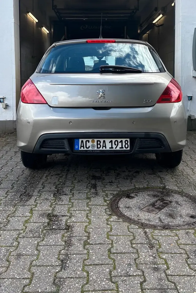 Gebraucht Peugeot 308 98 PS (72 kW) 2012 Grau Limousine