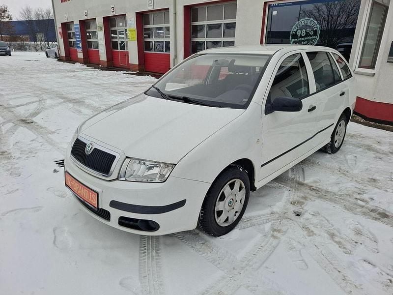 Weiß Gebraucht 2007 Skoda Fabia Cool Edition Kombi | 2.299 € (Guter Preis) - Bild 1/4
