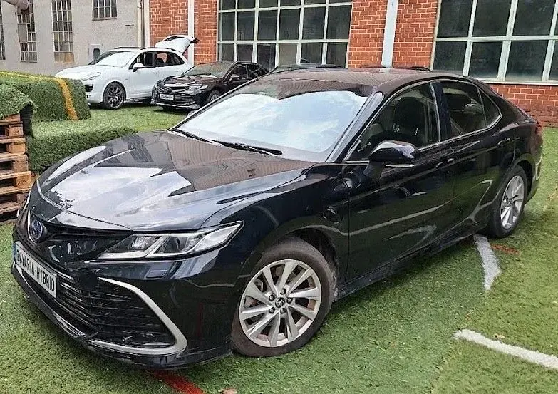 Gebraucht Toyota Camry 178 PS (130 kW) 2022 Schwarz Limousine