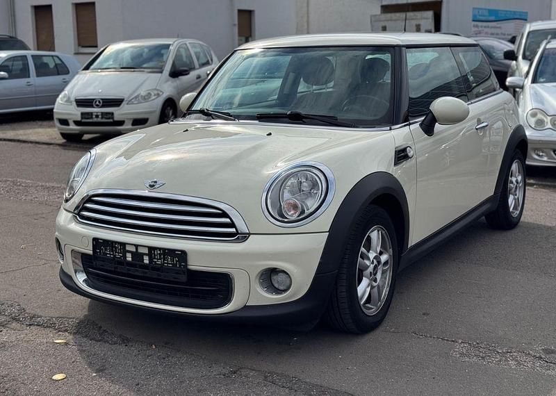 Weiß Gebraucht 2011 Mini ONE Kleinwagen | 4.399 € (Fairer Preis) - Bild 1/4