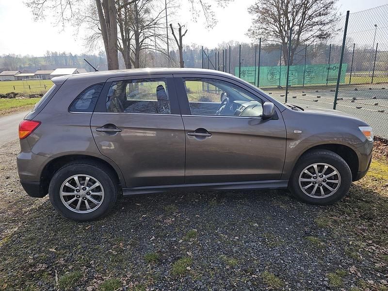 Gebraucht Mitsubishi ASX 150 PS (110 kW) 2011 Braun SUV