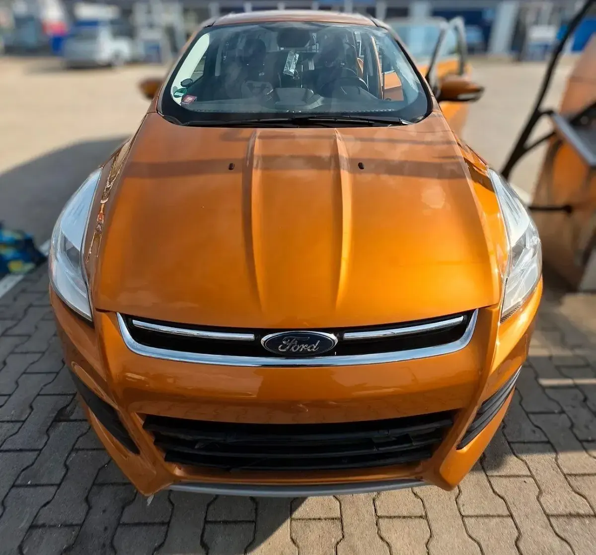 Gebraucht Ford Kuga Titanium 120 PS (88 kW) 2016 Orange SUV