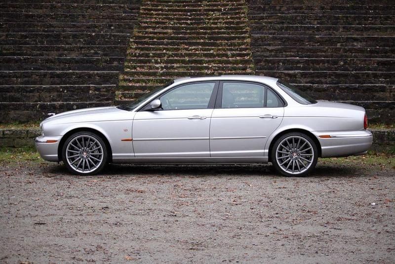 Gebraucht Jaguar XJR 396 PS (291 kW) 2004 Silber Limousine