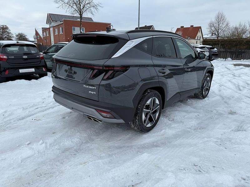 Neu Hyundai Tucson Trend 252 PS (185 kW) 2025 Grau SUV