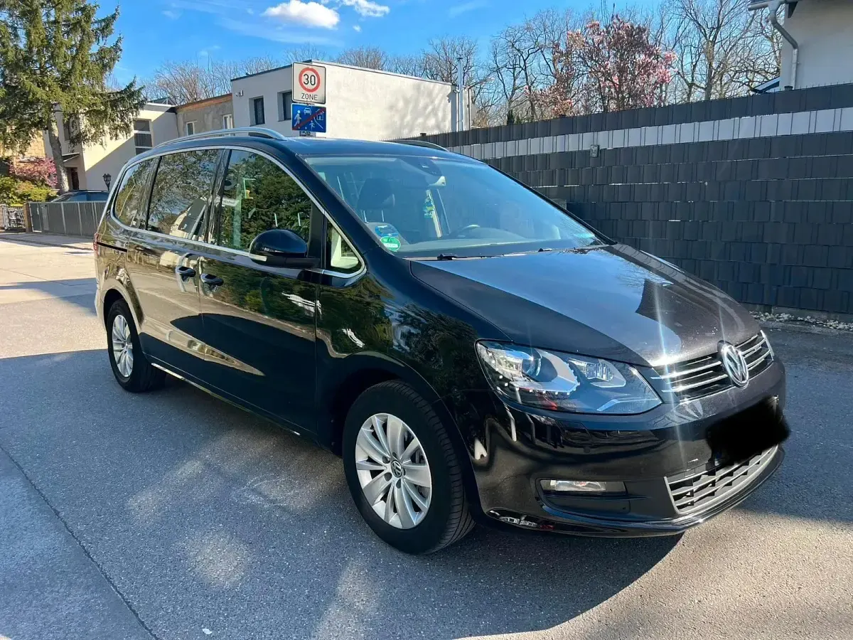 Gebraucht VW Sharan Style 170 PS (125 kW) 2012 Schwarz Van / Kleinbus