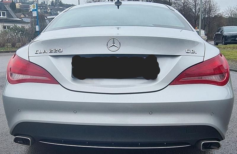 Gebraucht Mercedes 220 232 PS (170 kW) 2015 Silber Limousine