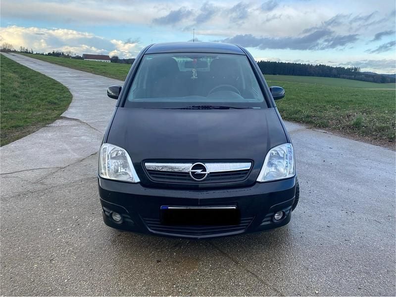 Gebraucht Opel Meriva 90 PS (66 kW) 2009 Schwarz Van / Kleinbus