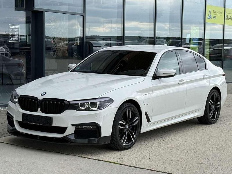 Gebraucht BMW 530e M Sport 184 PS (135 kW) 2019 Alpinweiss iii Limousine
