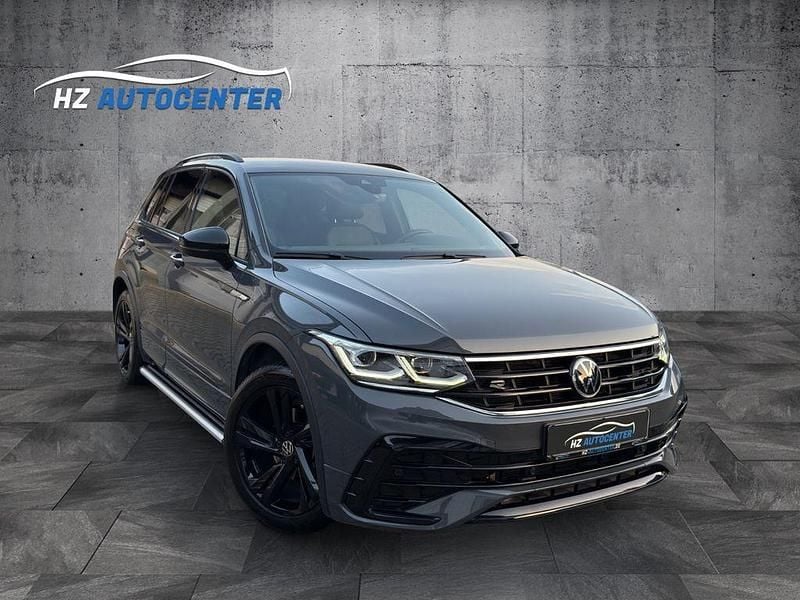 Grau Gebraucht 2020 VW Tiguan R-line SUV | 26.999 € (Etwas zu teuer) - Bild 1/4