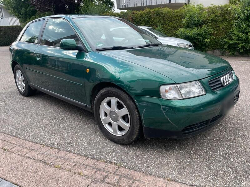 Grün Gebraucht 1999 Audi A3 Kleinwagen | 800 € (Guter Preis) - Bild 1/4