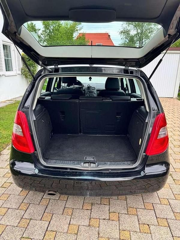 Gebraucht Mercedes A150 95 PS (69 kW) 2008 Schwarz Limousine