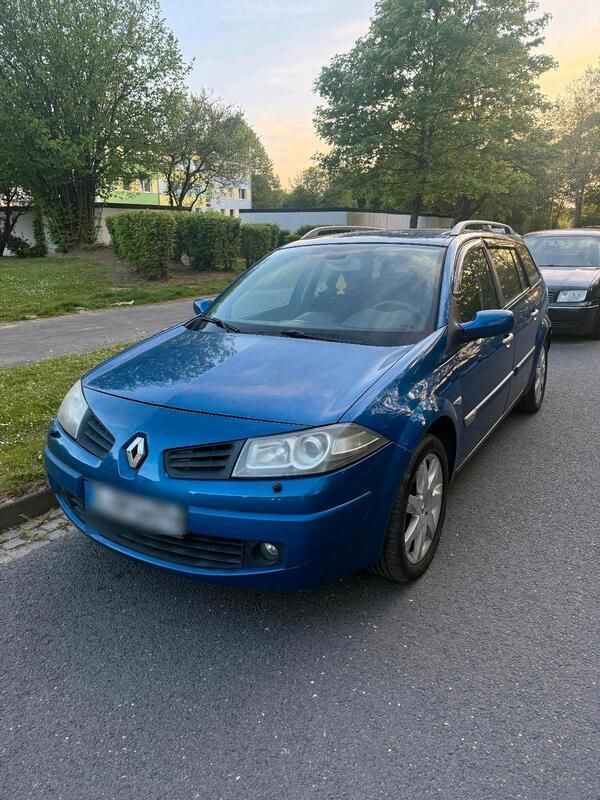 Blau Gebraucht 2006 Renault Mégane GrandTour Kombi | 2.350 € - Bild 1/4