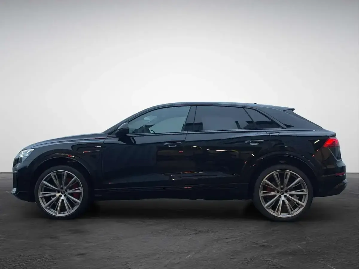 Ny Audi Q8 S-Line 489 HK (359 kW) 2025 Sort SUV