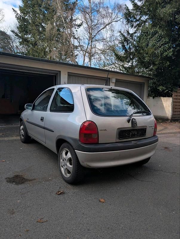 Gebraucht Opel Corsa 65 PS (47 kW) 2000 Grau Kleinwagen