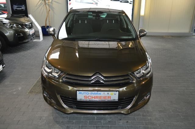 Gebraucht Citroën C4 Start 99 PS (72 kW) 2015 Braun metallic Limousine