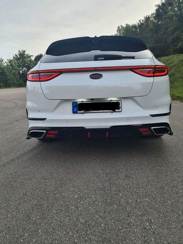 Gebraucht Kia ProCeed GT 204 PS (150 kW) 2019 Weiß Kombi