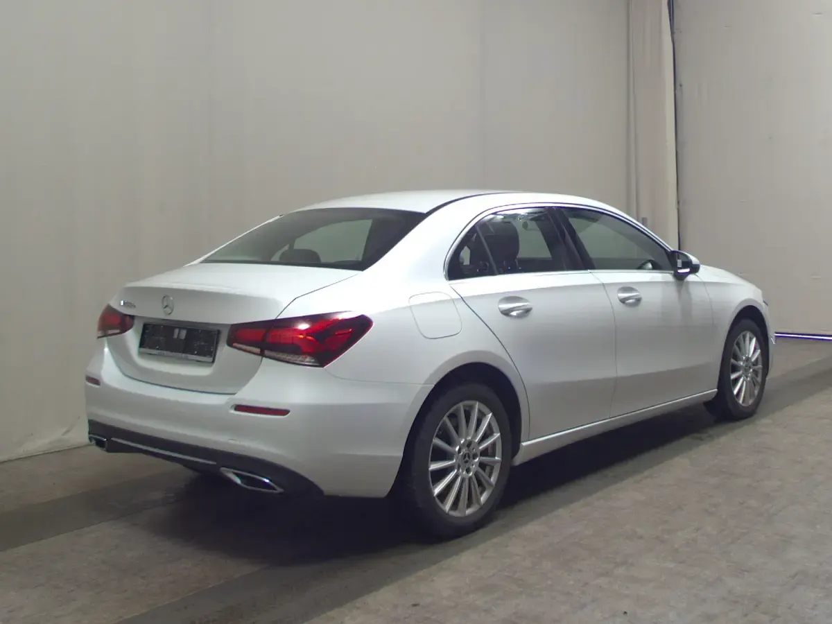 Gebraucht Mercedes A250 Progressive 218 PS (160 kW) 2022 Weiss Limousine