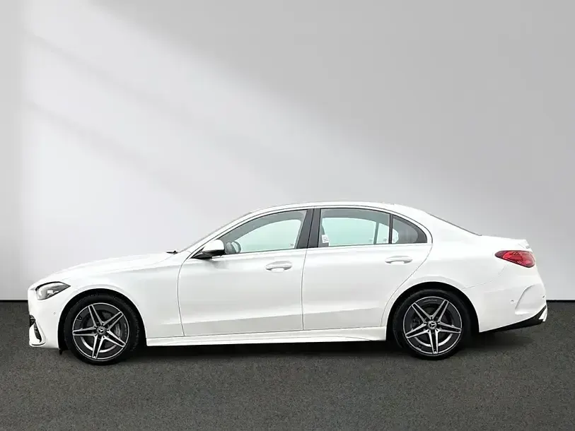 Second-hand Mercedes C300 AMG 265 CP (194 kW) 2025 Berlinǎ