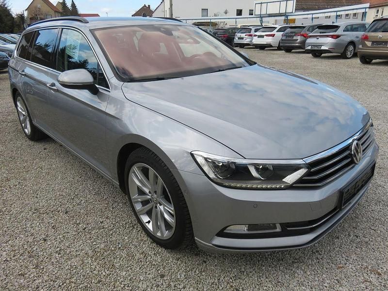 Gebraucht VW Passat Sport 150 PS (110 kW) 2019 Silber Limousine