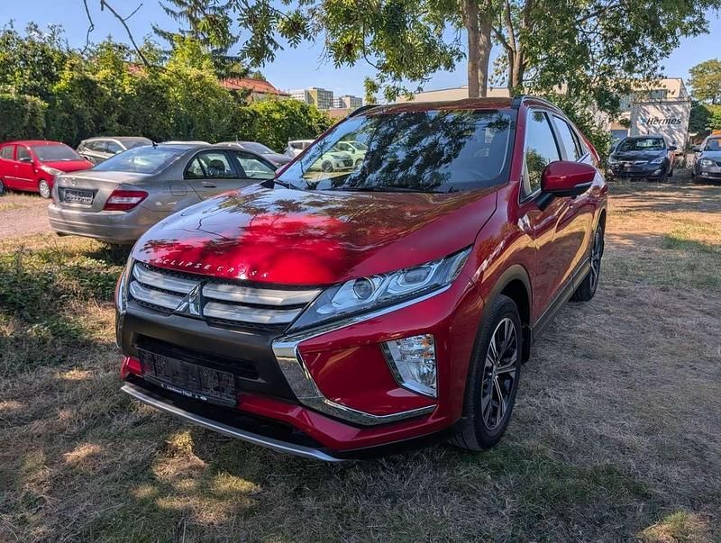 Dynamik rot Gebraucht 2020 Mitsubishi Eclipse Cross Diamant Edition SUV | 18.900 € (Fairer Preis) - Bild 1/4