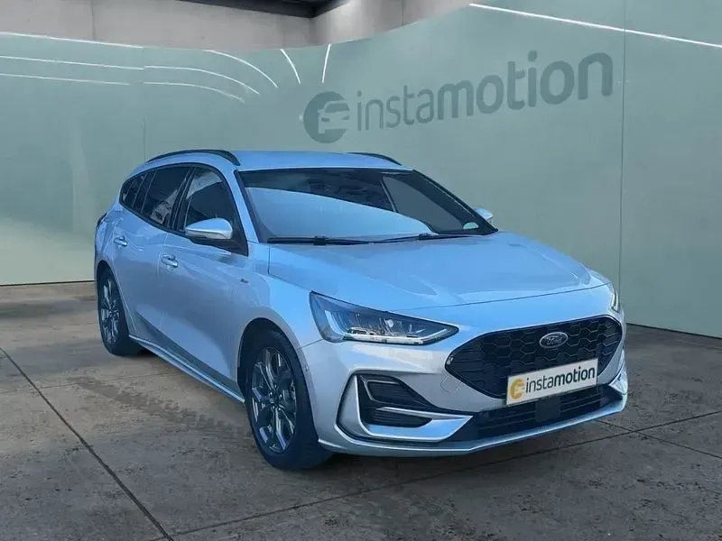 Usado Ford Focus ST-Line X 155 CV (114 kW) 2024 Plateado Familiar