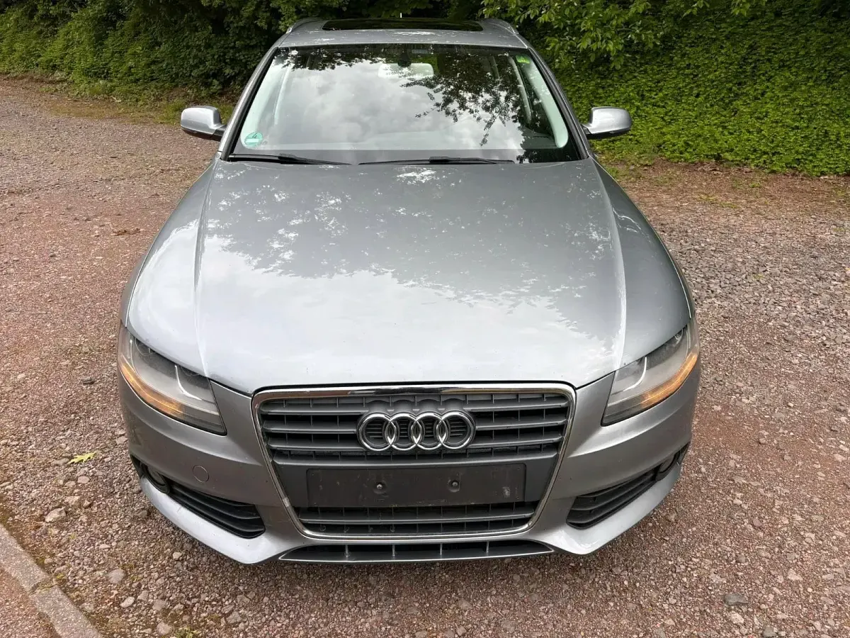 Gebraucht Audi A4 143 PS (105 kW) 2010 Grau Kombi