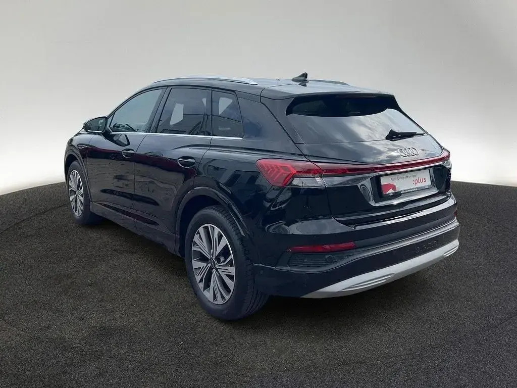Gebraucht Audi Q4 e-tron Advanced Plus 125 kW (170 PS) 2023 Mythosschwarz metallic SUV