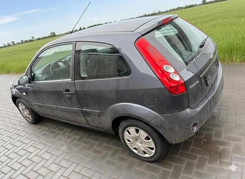 Gebraucht Ford Fiesta 70 PS (51 kW) 2008 Grau Kleinwagen