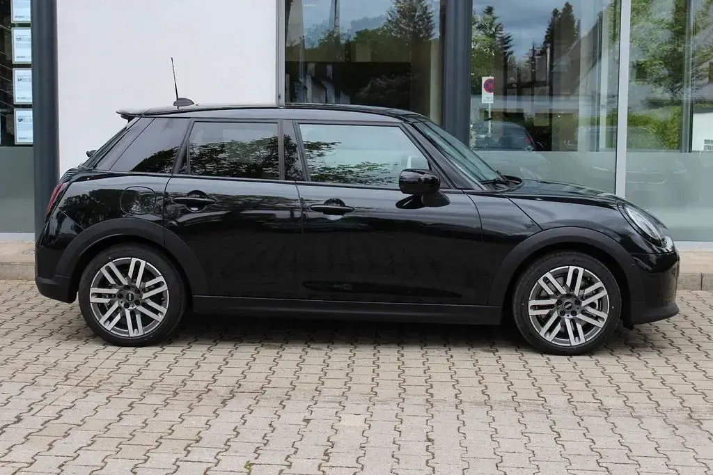 Gebraucht Mini Cooper S Classic 204 PS (150 kW) 2025 Schwarz Kleinwagen
