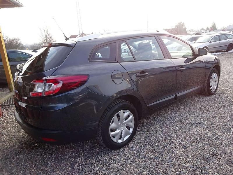 Gebraucht Renault Mégane GrandTour 101 PS (74 kW) 2012 Schwarz Kombi