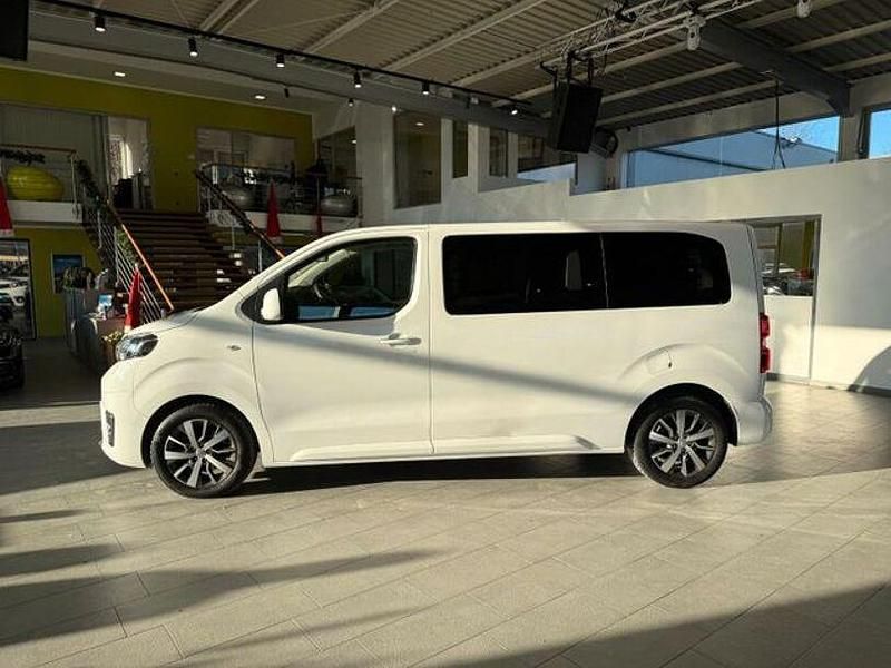 Gebraucht Toyota Proace Verso 150 PS (110 kW) 2017 Weiß Kombi