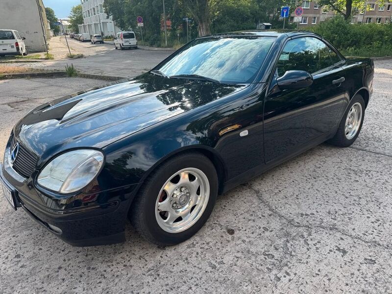 Schwarz Gebraucht 1999 Mercedes SLK200 Cabrio | 4.500 € (Fairer Preis) - Bild 1/4