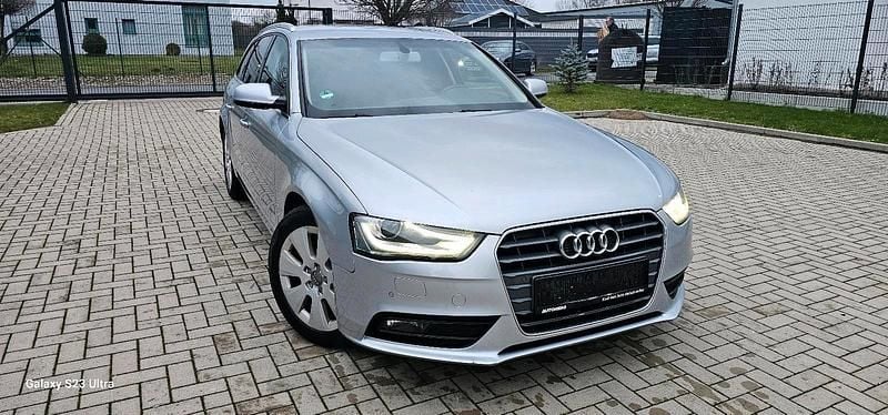 Silber Gebraucht 2015 Audi A4 Kombi | 8.500 € (Superpreis) - Bild 1/4
