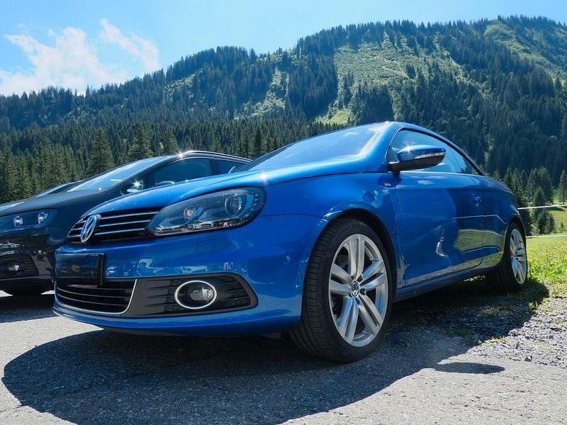 Gebraucht VW Eos Cup 140 PS (102 kW) 2015 Blau Cabrio