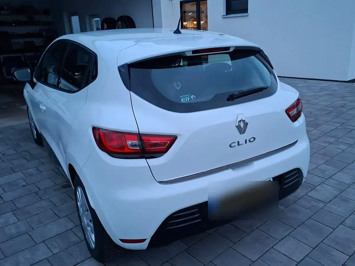 Gebraucht Renault Clio IV LIMITED 76 PS (55 kW) 2018 Weiß Kleinwagen