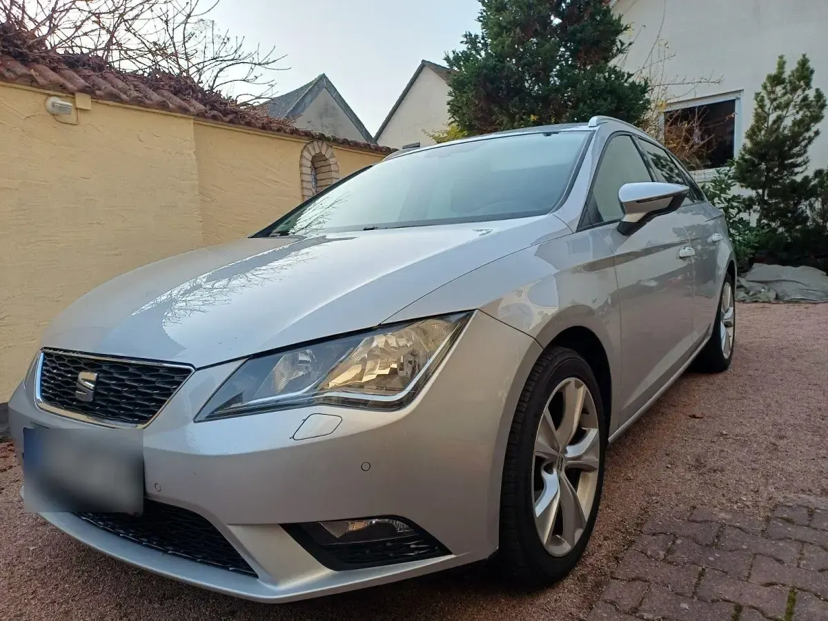 Gebraucht Seat Leon ST Reference 110 PS (80 kW) 2015 Silber Kombi
