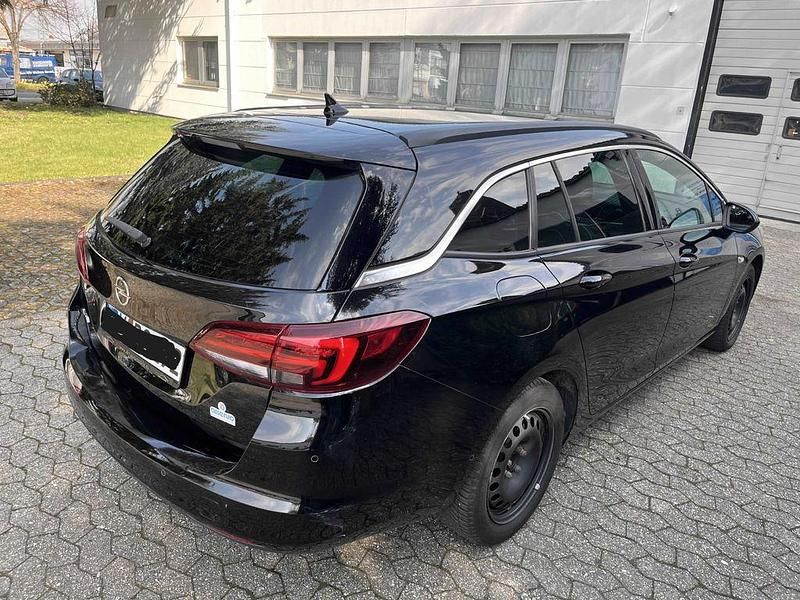 Gebraucht Opel Astra Innovation 136 PS (100 kW) 2019 Schwarz Kombi