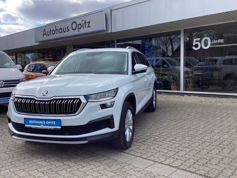 Weiß Gebraucht 2023 Skoda Kodiaq Style SUV | 35.990 € (Fairer Preis) - Bild 1/4